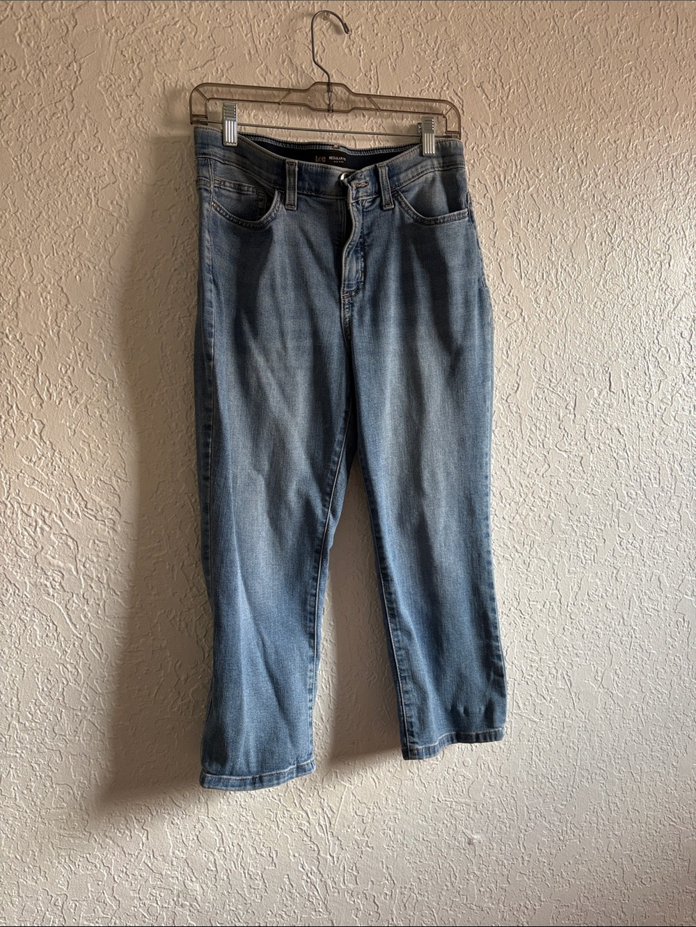 Lee Women's Light Blue Cropped Jeans